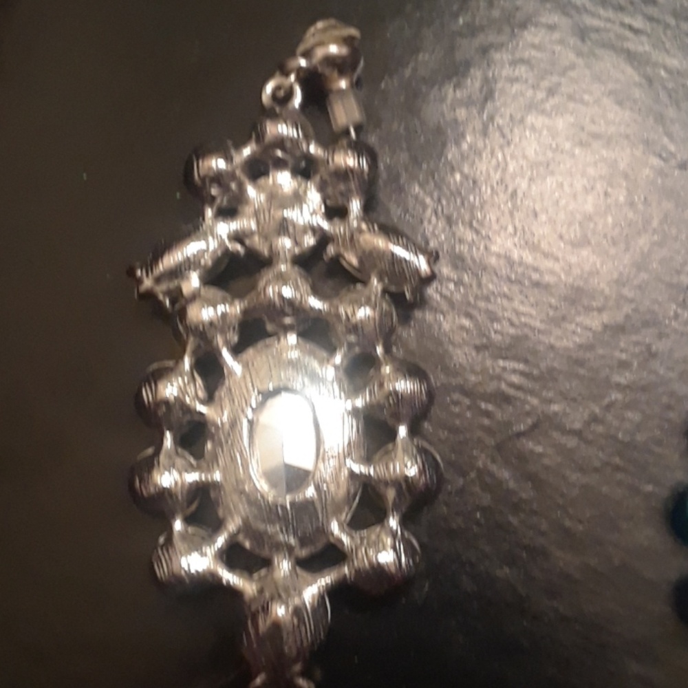 Earrings - Picture 3 of 3